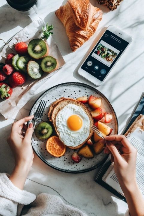 美食总是能够触动人心，以下是一些关于美食的好句子，适合用于文章、博客或社交媒体